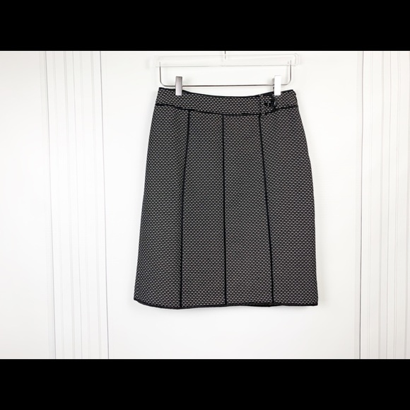 ANN TAYLOR Petites Structured Faux Belted Skirt-4P - Picture 2 of 4